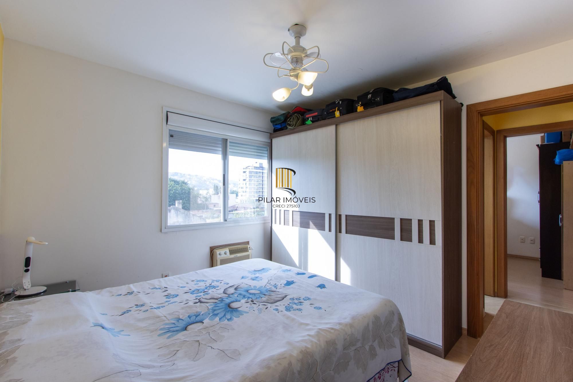 Apartamento de 2 dormitórios, na zona sul de Porto Alegre, semi-mobiliado, churrasqueira e box escriturado.