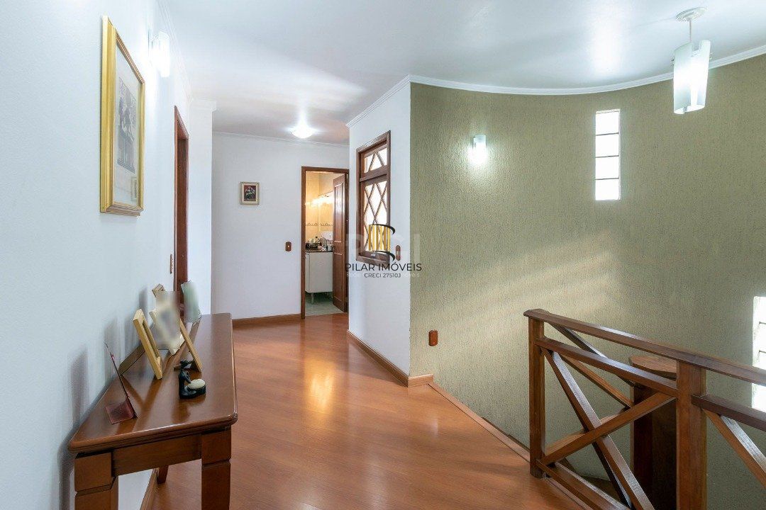 Casa para Venda - 451.63m², 5 dormitórios, sendo 1 suites, 4 vagas - Cristal