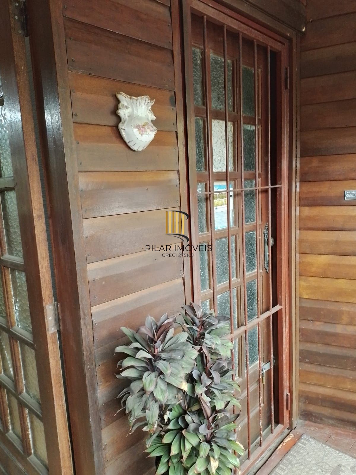 Casa 4 dormitórios no bairro Vila Nova