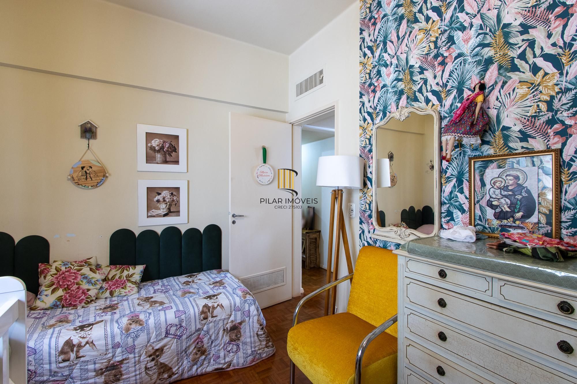 Apartamento 3 Dormitórios Ensolarado no Centro de Porto Alegre