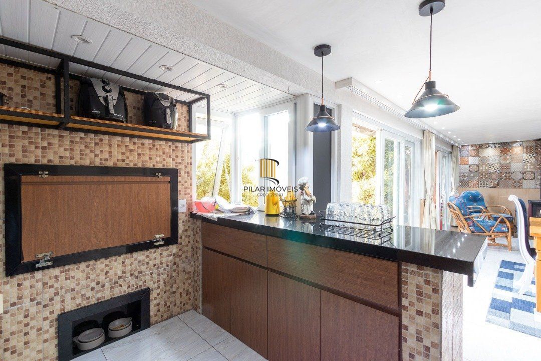 Casa para Venda - 342m², 3 dormitórios, sendo 2 suites, 2 vagas - Espírito Santo