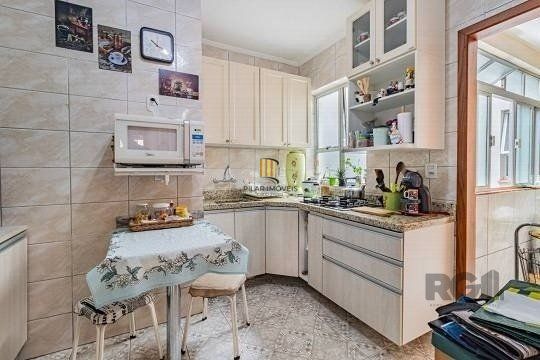 Apartamento 2 dormitórios no bairro Floresta