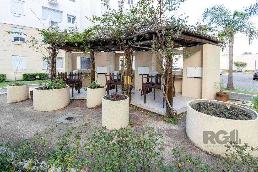 Apartamento 2 quartos, 1 vaga escritura, elevador - Bairro Cristal