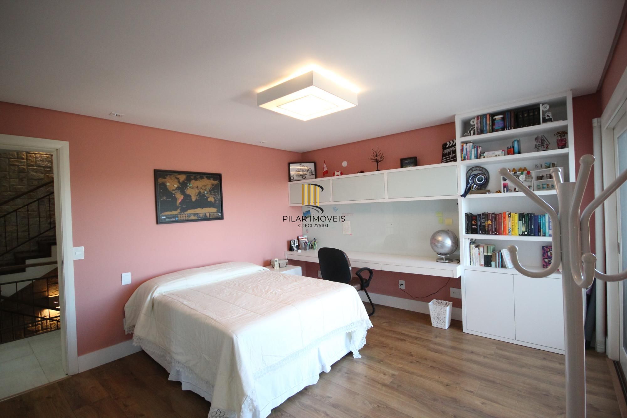 Casa Alto Padrão em Condomínio Fechado - 4 Suítes, Vista Panorâmica