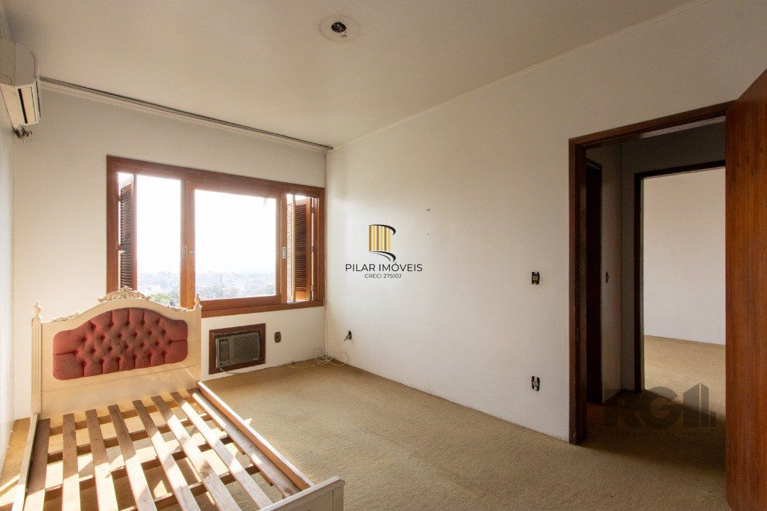 Casa para Venda - 361.95m², 4 dormitórios, sendo 2 suites, 3 vagas - Nonoai