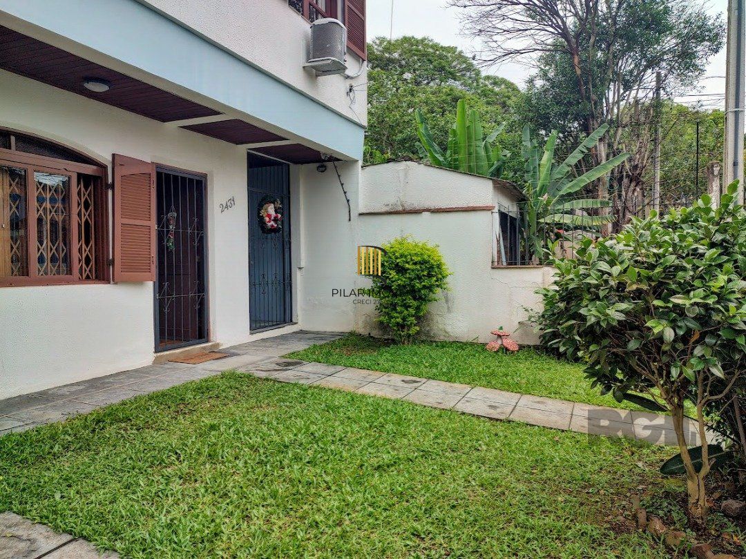 Casa para venda com 3 dormitórios no bairro Tristeza