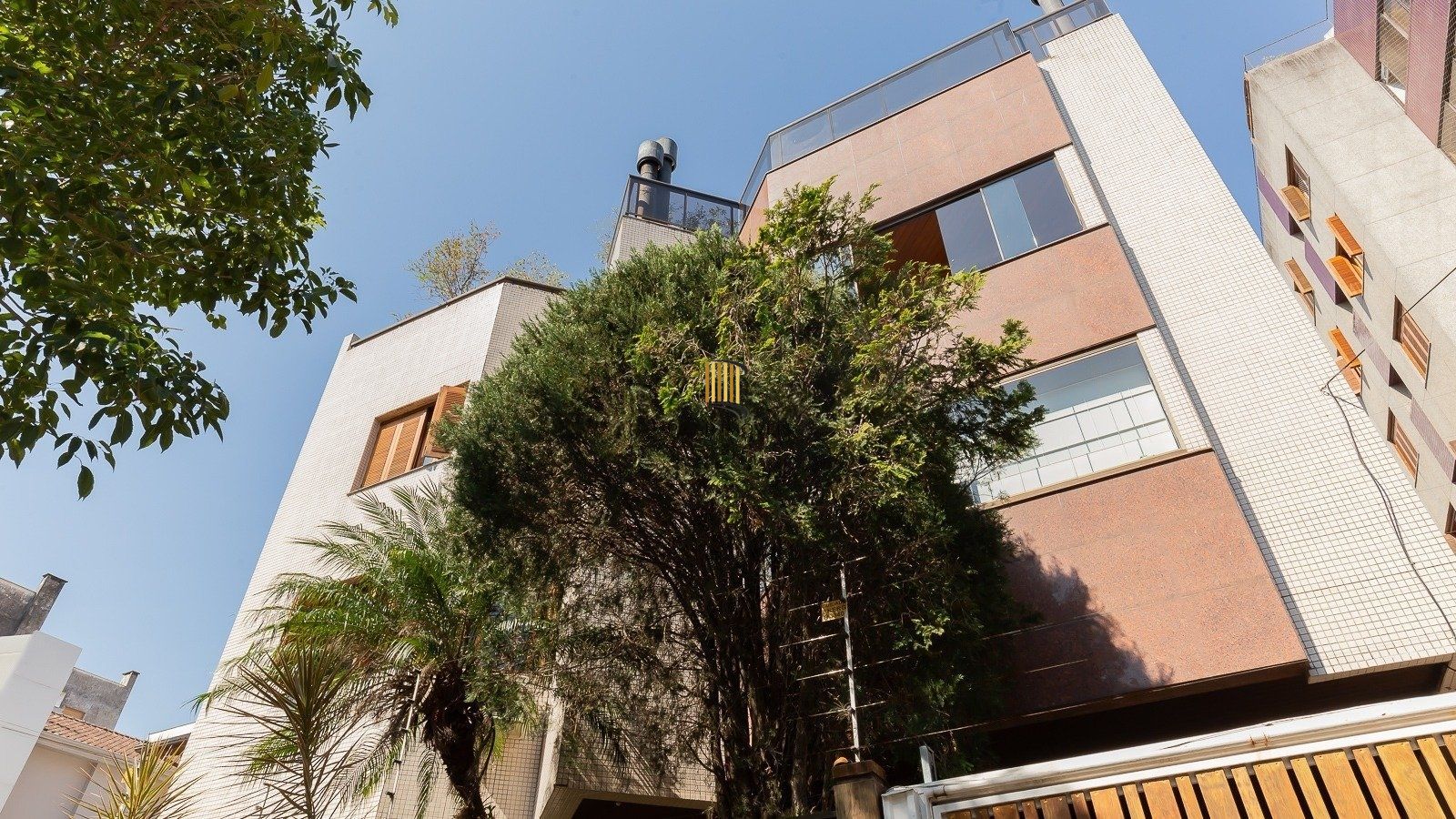 Apartamento com 147m², 3 dorm, Petrópolis