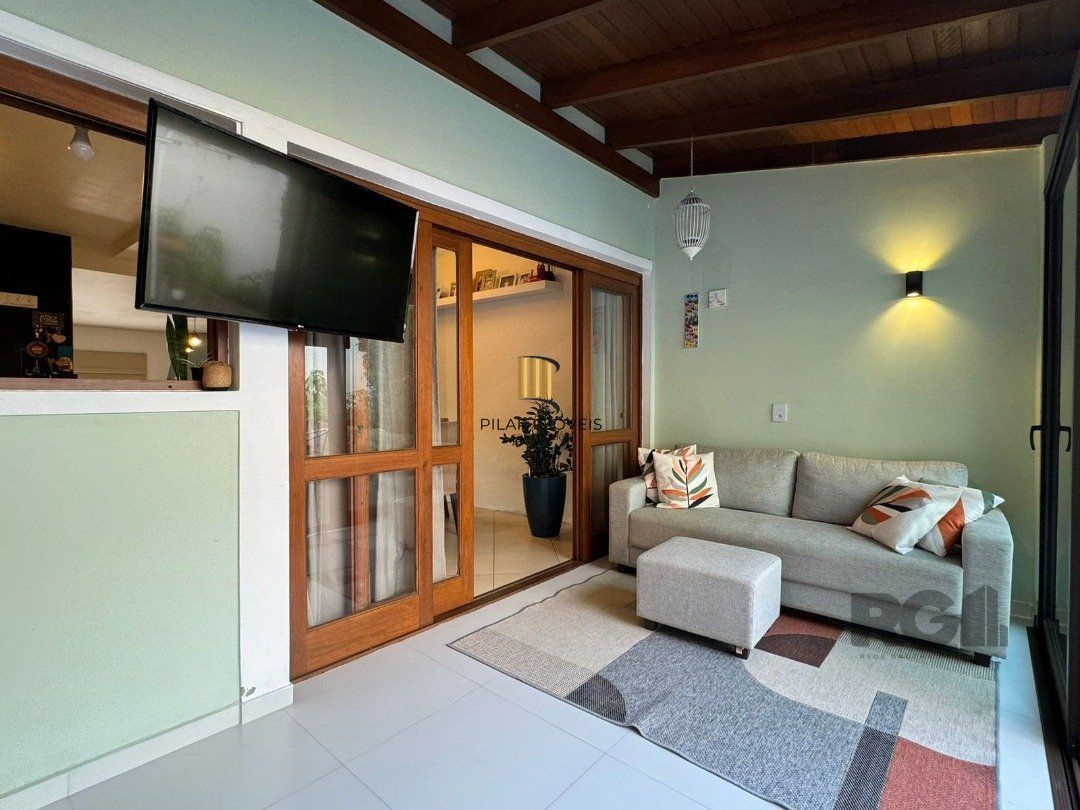 Casa 3 dormitórios no bairro Espírito Santo