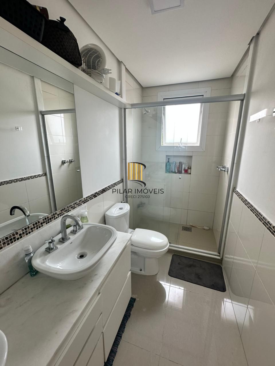 Casa de Condomínio 4 dormitórios no bairro Terraville