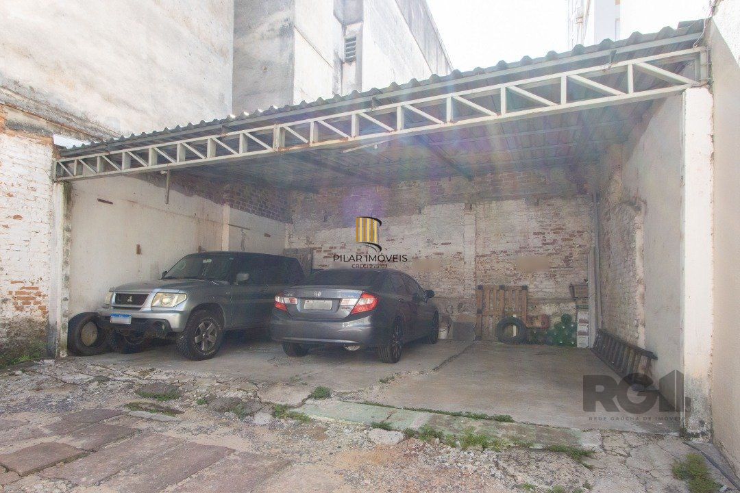Apartamento de  186,66m2, 4 dormitórios, 1 suíte, 3 banheiros, 4 vagas,no bairro Rio Branco.