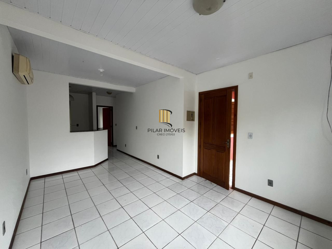 Casa 3 dormitórios no bairro Hípica