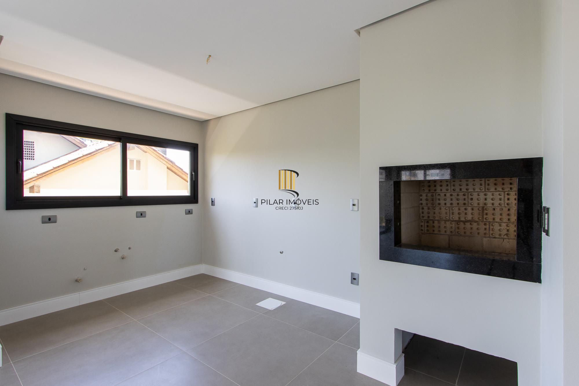 Casa em condomínio com conforto e exclusividade no bairro Tristeza