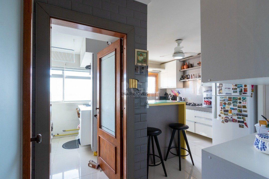 Cobertura para Venda - 234.17m², 3 dormitórios, sendo 1 suites, 2 vagas - Cristal