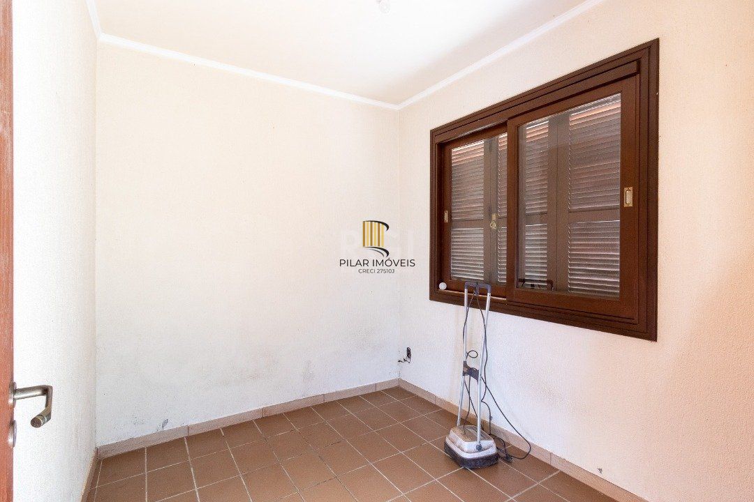 Casa para Venda - 280m², 3 dormitórios, sendo 1 suites, 2 vagas - Espirito Santo
