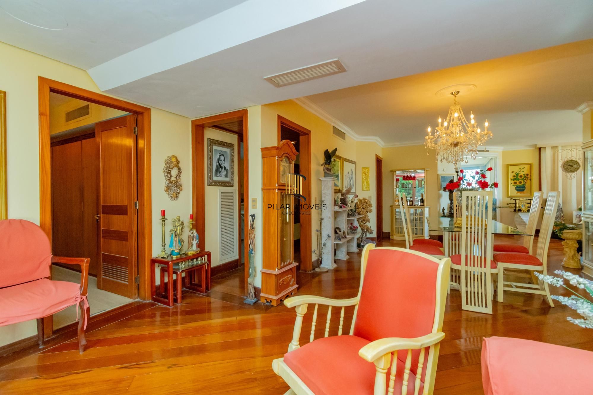 Cobertura horizontal, alto padrão, bairro Santa Tereza, 341m²  área privativa, 02 vagas garagem!