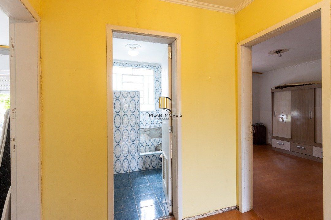 Casa 4 Dormitório(s) Bairro Medianeira