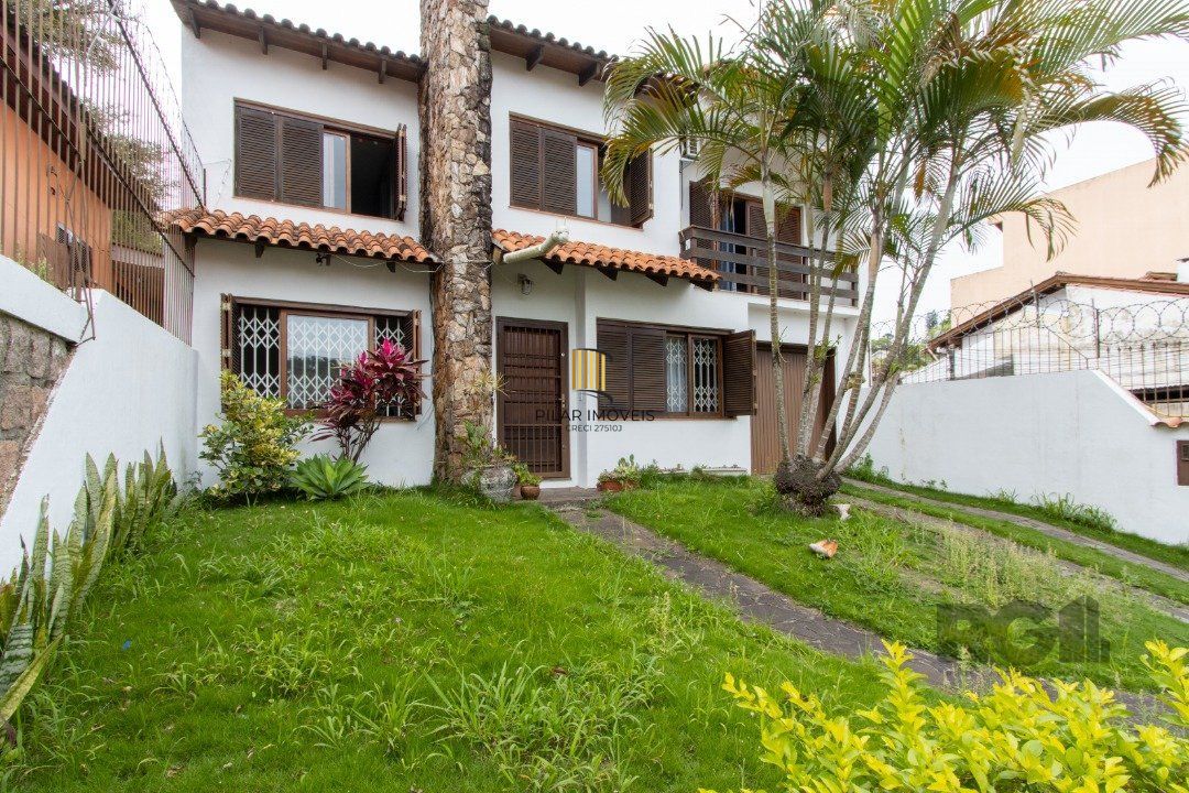 Casa ampla à venda em Santa Tereza - Porto Alegre