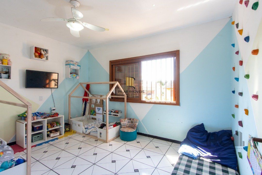 Casa 4 dormitórios no bairro Tristeza
