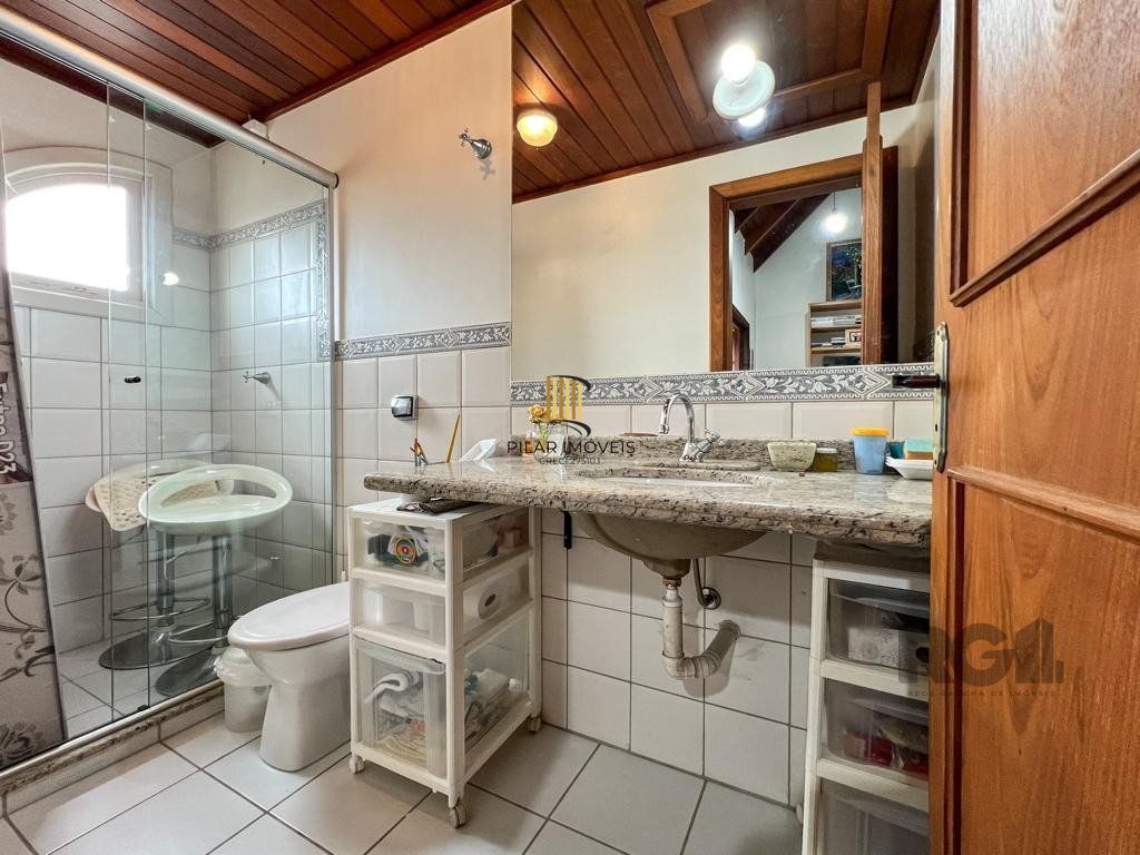 Excelente casa em condomínio no Bairro Tristeza - Ao lado do Shopping Paseo