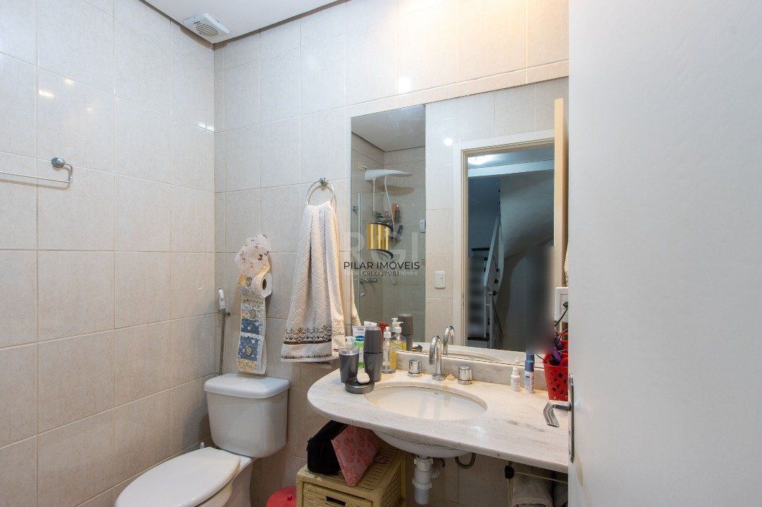 Casa de Condomínio 4 dormitórios no bairro Vila Assunção
