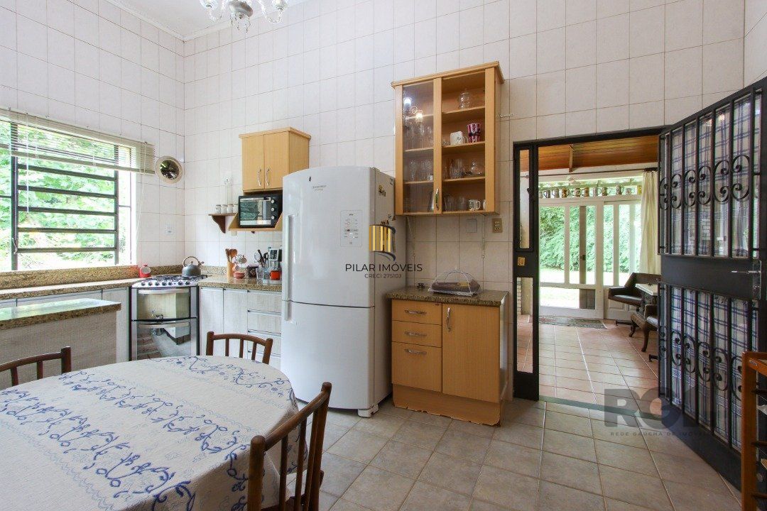 Casa com 3 quartos, suite em terreno com 7.320m² - Belem Velho