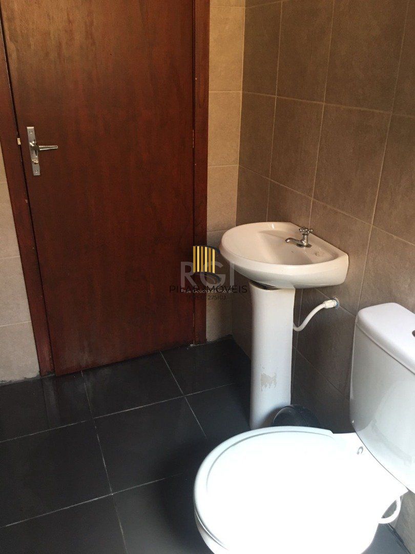 Casa para Venda - 90m², 3 dormitórios, 2 vagas - Hípica