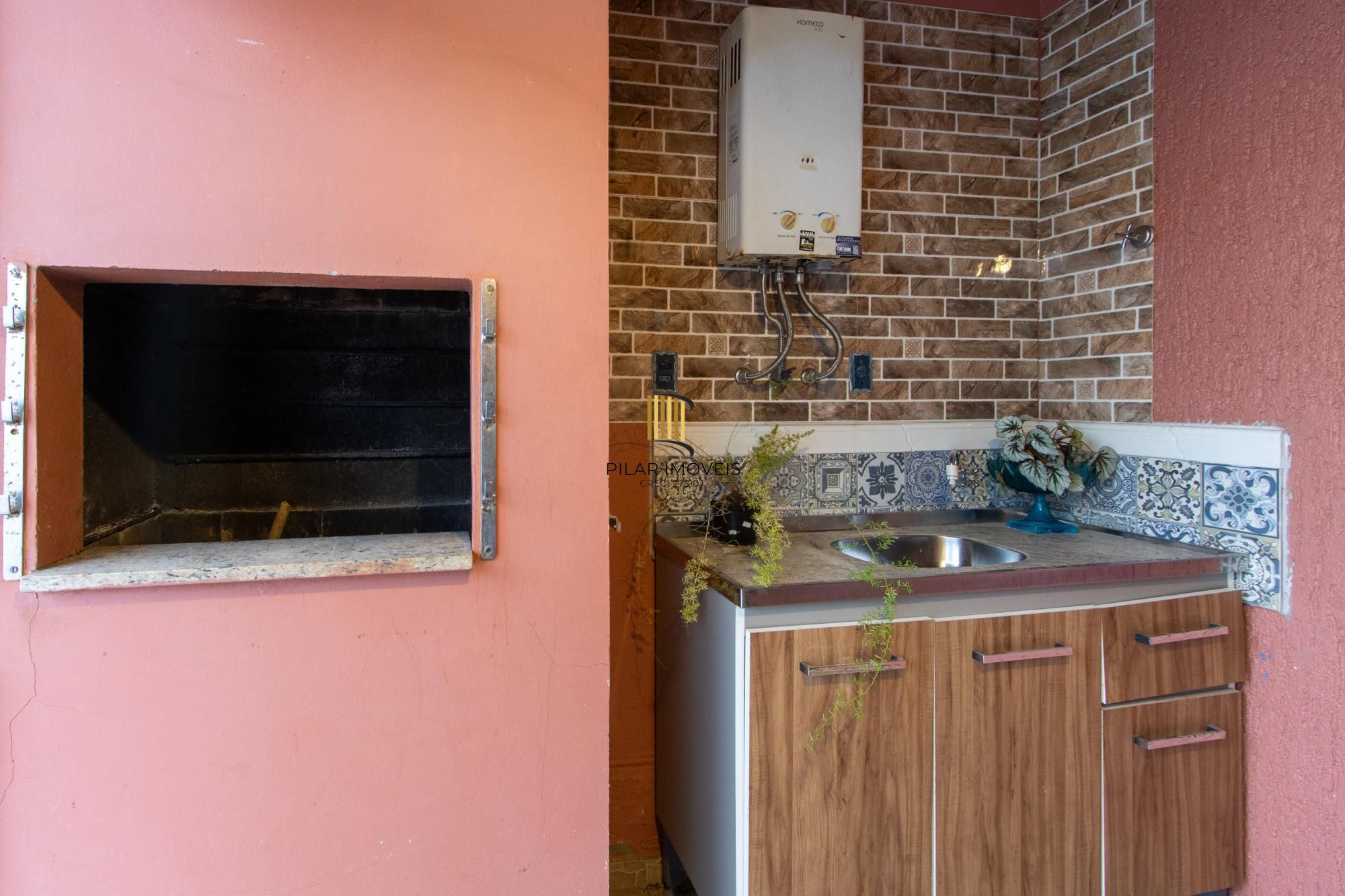 Casa térrea com 2 dormitórios I Bairro Hípica