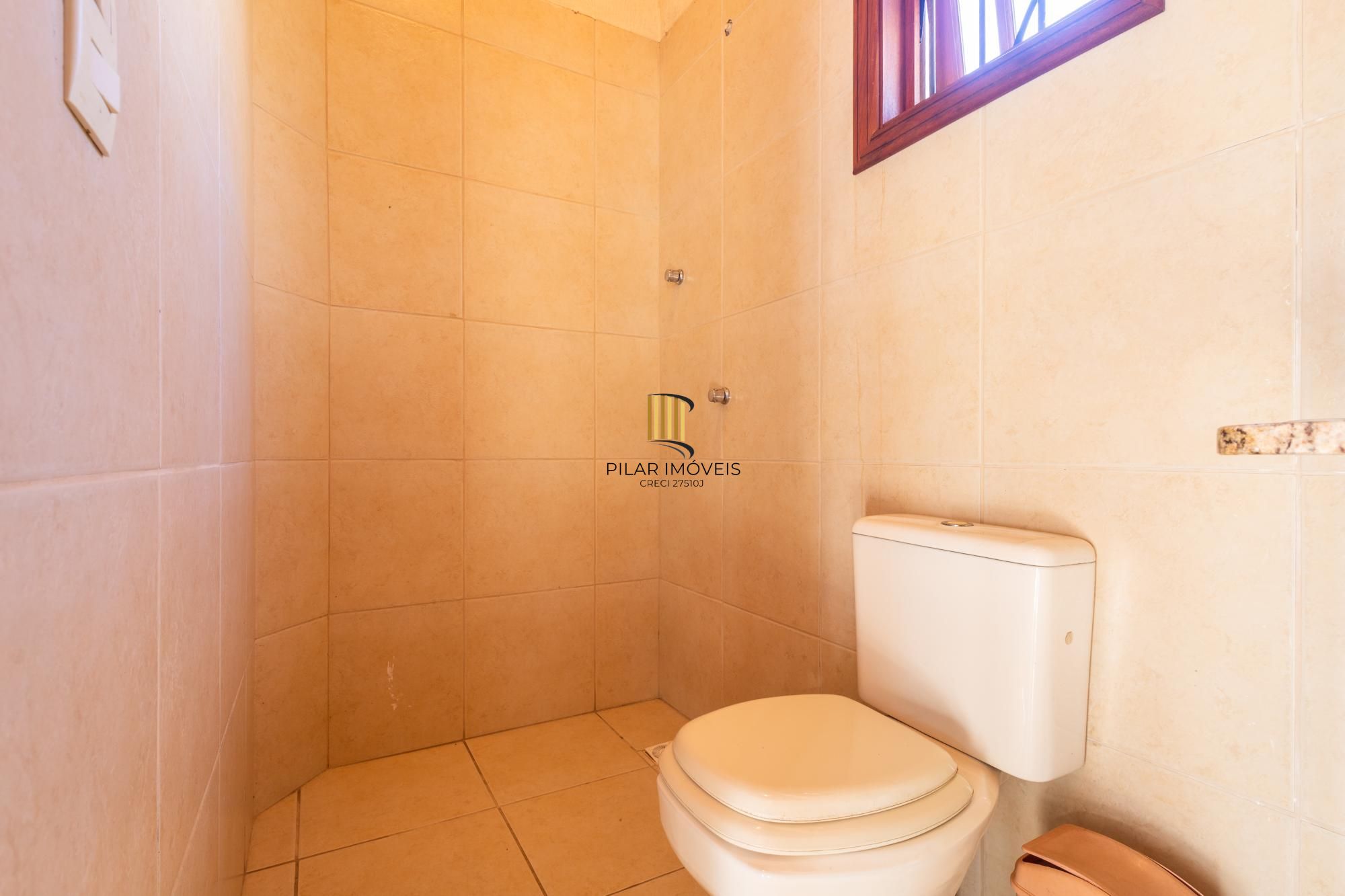 Excelente casa com 214m² privativos na Rua Dona Paulina - Bairro Tristeza!