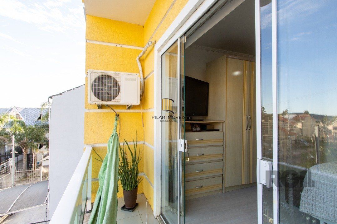 Casa para Venda - 204m², 3 quartos, 2 suites, 1 vaga - Caminhos do Sol - Guarujá