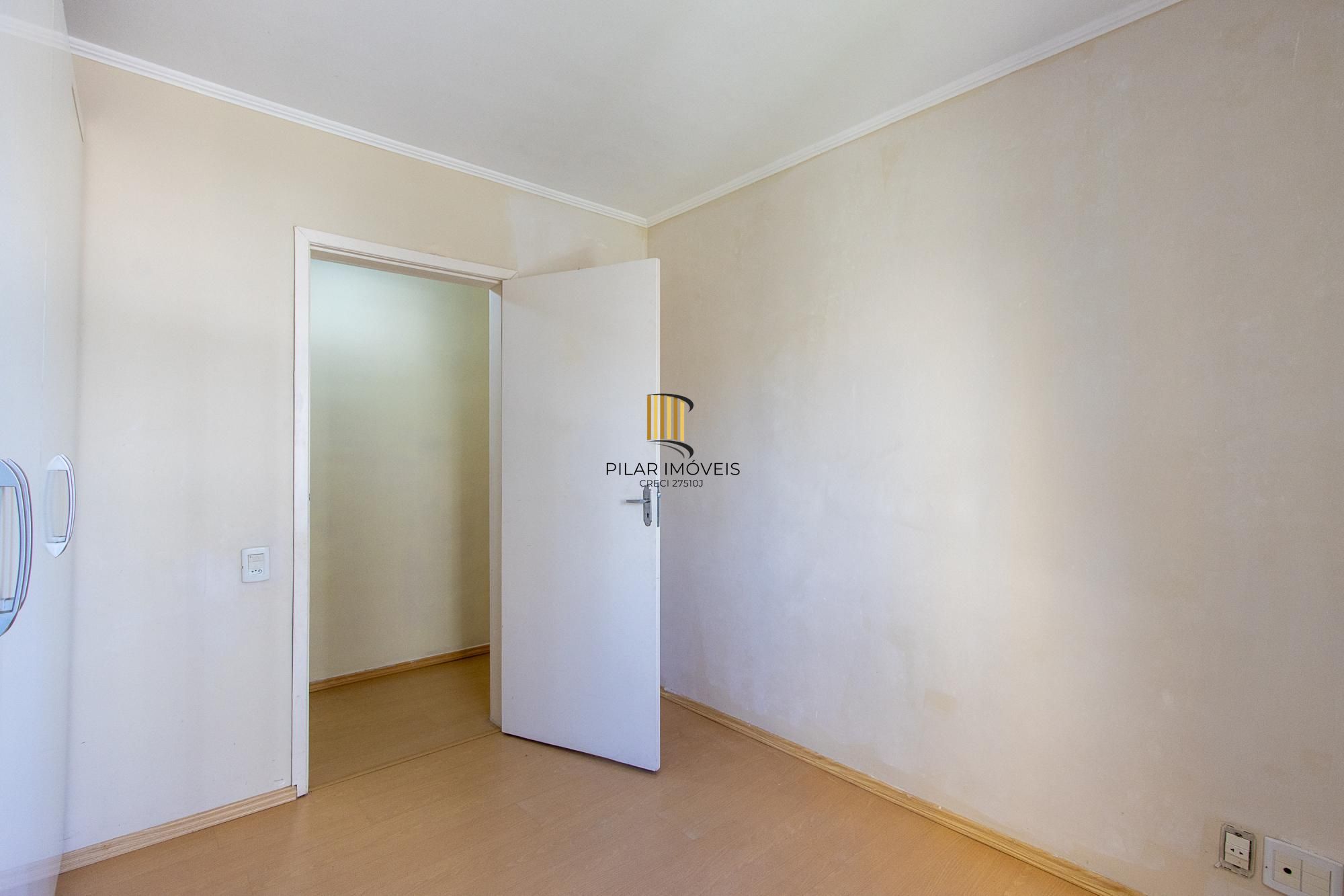 Excelente Apartamento 2 Dormitórios na Av. Wenceslau Escobar