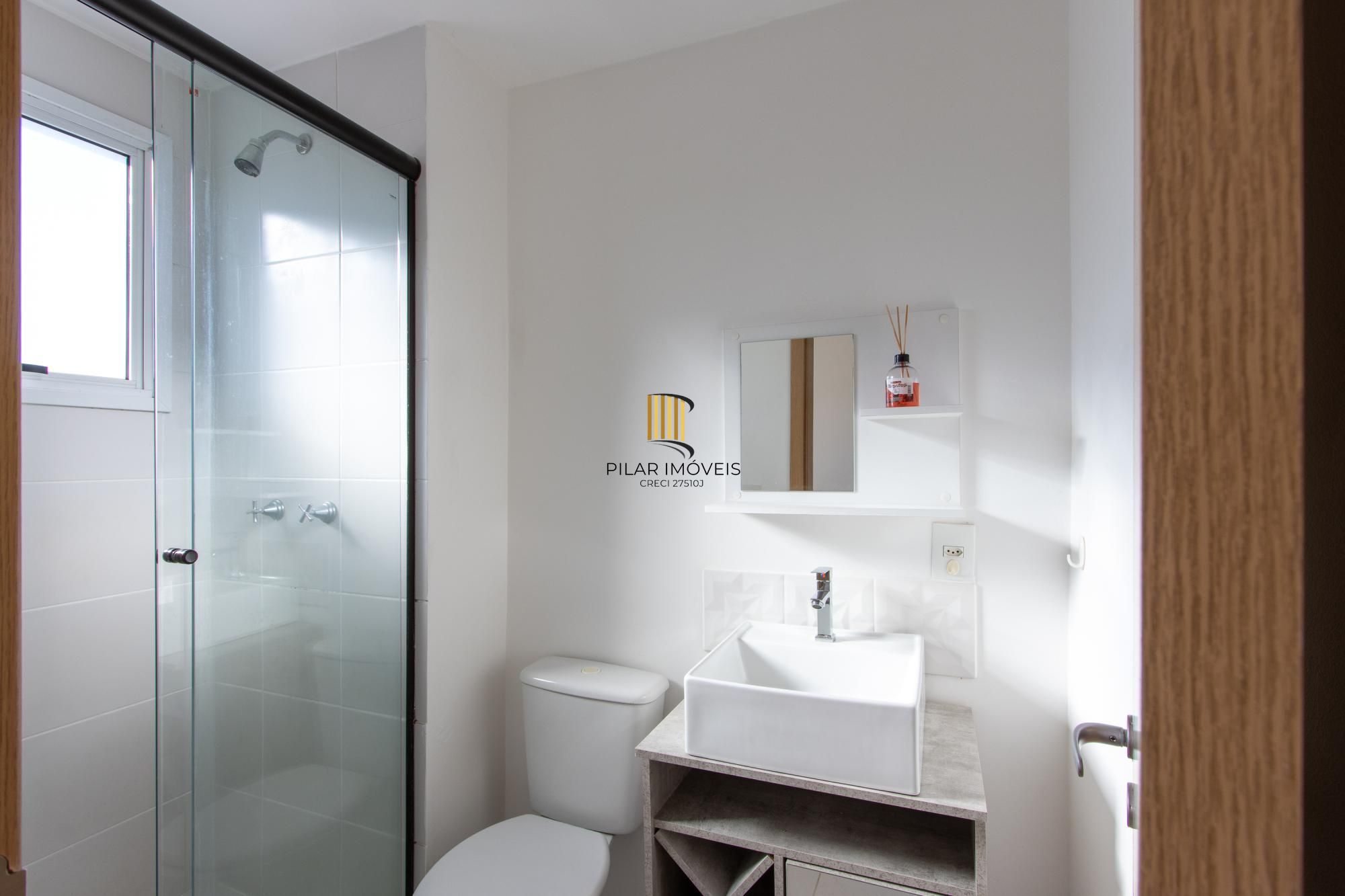 Apartamento de 3 dormitórios, 1 suíte e 1 vaga coberta.