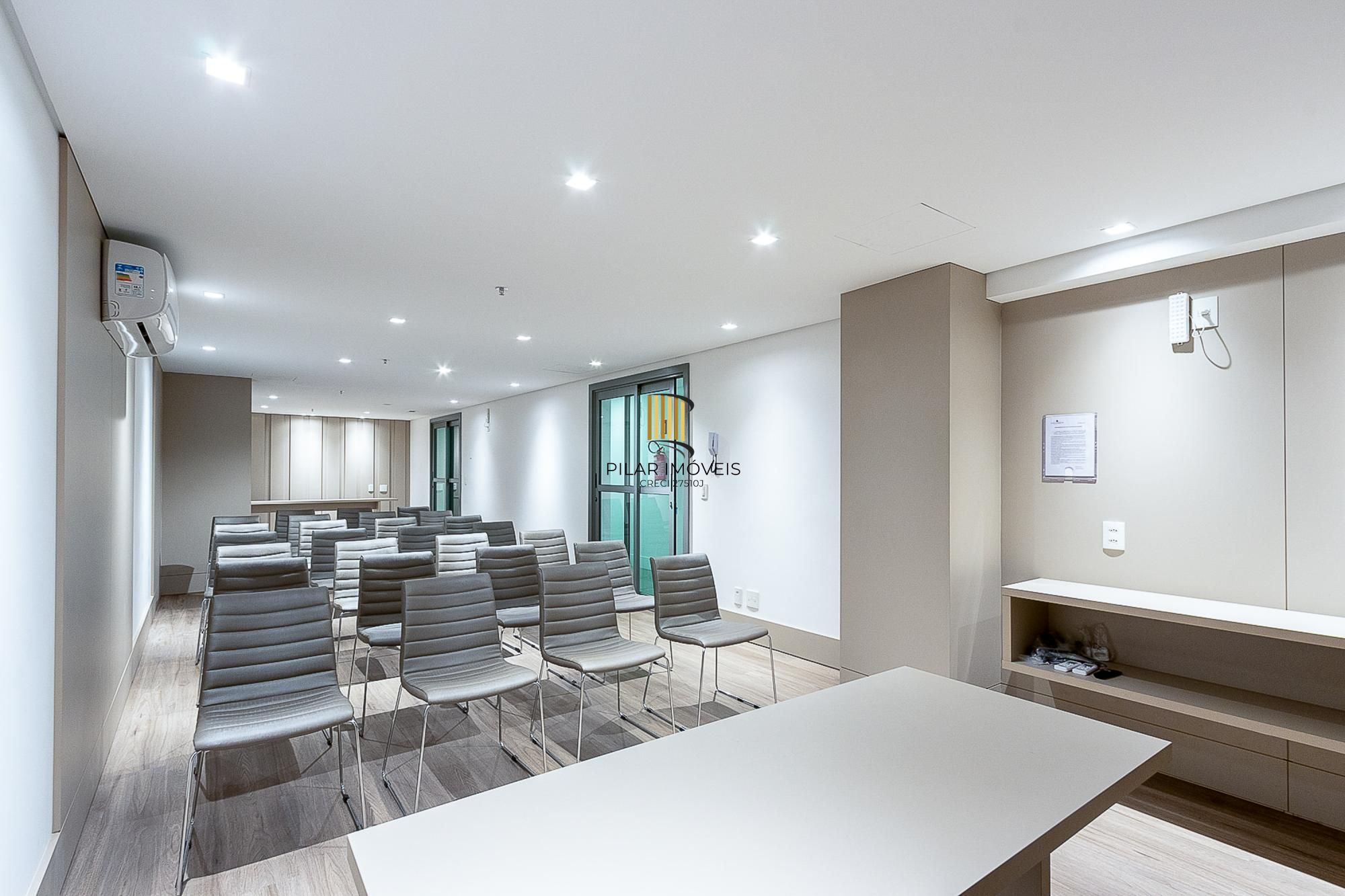 Conjunto/Sala para Venda - 118.74m², 0 dormitórios, São João