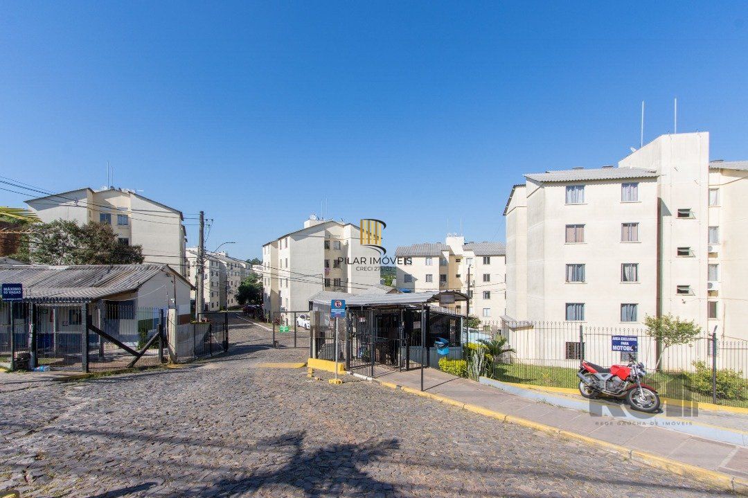 Apartamento semimobiliado com 2 dormitórios, banheiro social e 1vaga rotativa