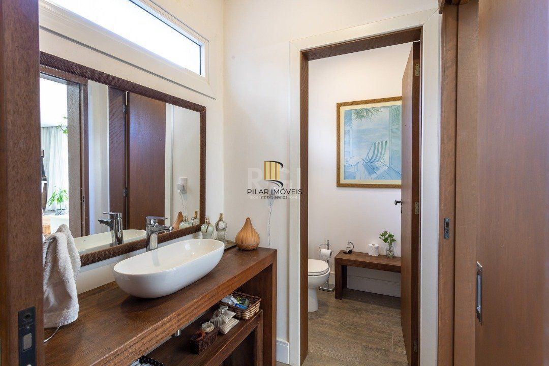 Casa Condominio para Venda - 340m², 4 dormitórios, sendo 4 suites, 4 vagas - Terra Ville