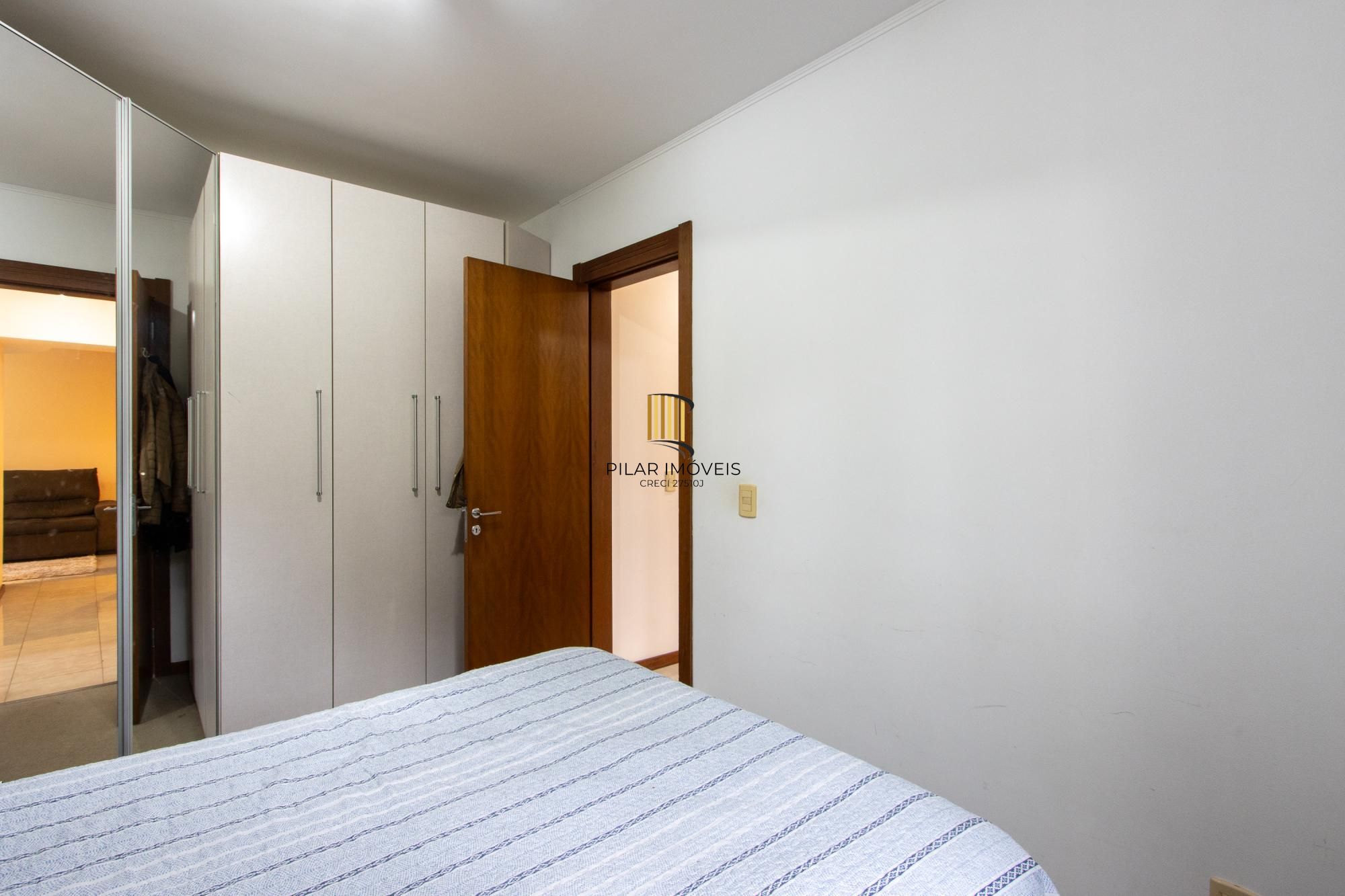 Apartamento Mobiliado e Reformado – Porteira Fechada