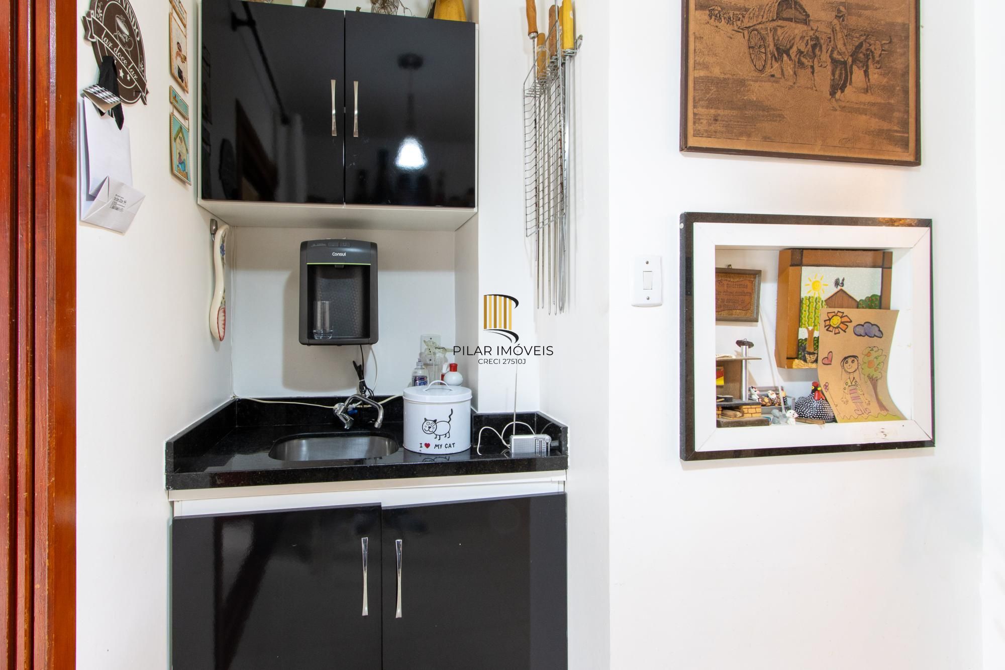 Sobrado no Lagos de Nova Ipanema com 149,54m², possui 03 dormitórios, sendo 1 suíte, garagem para 3 carros