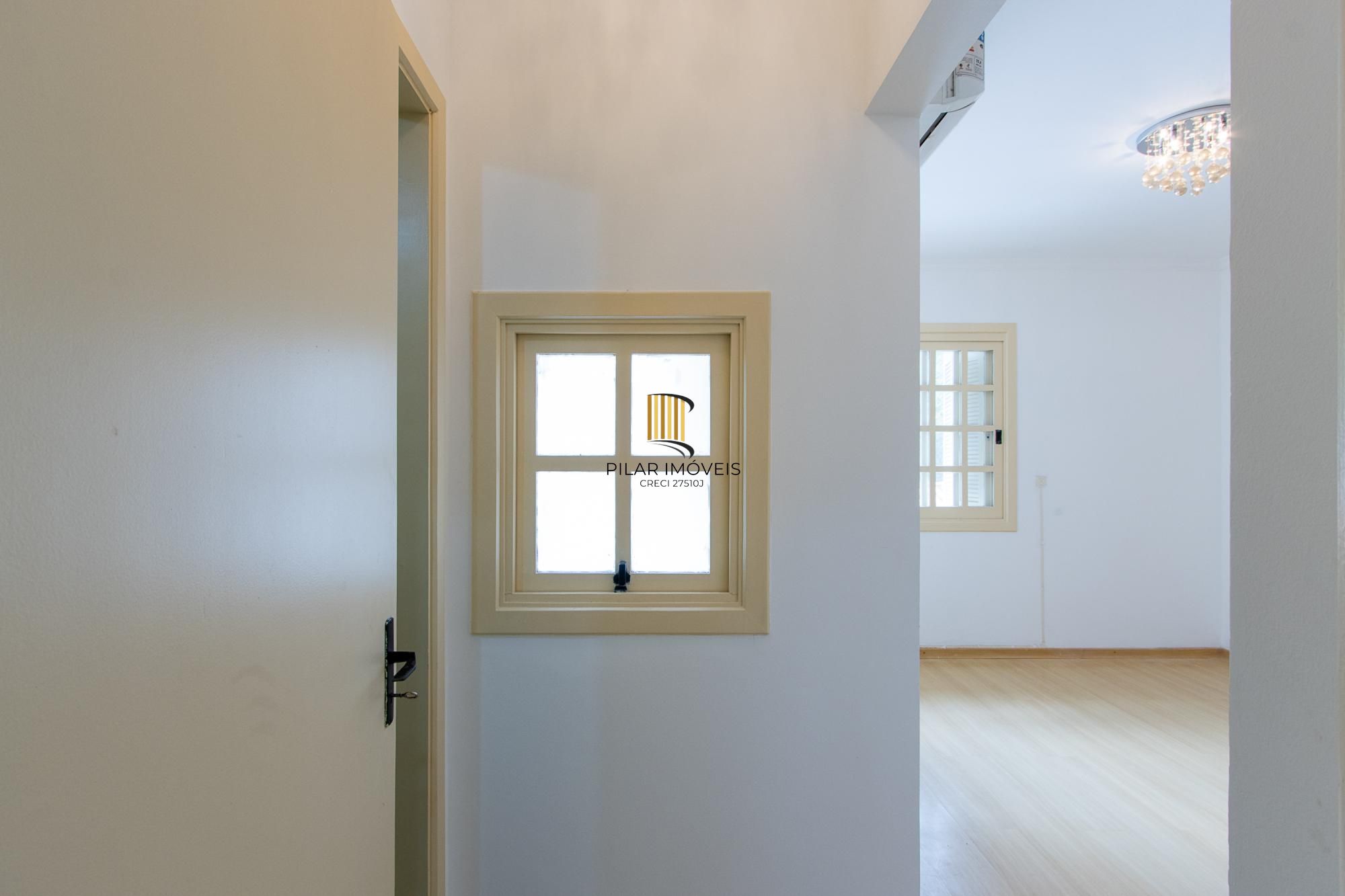 Casa em condomínio, 3 dormitórios (1 suite) 2 vagas - Jardim Isabel