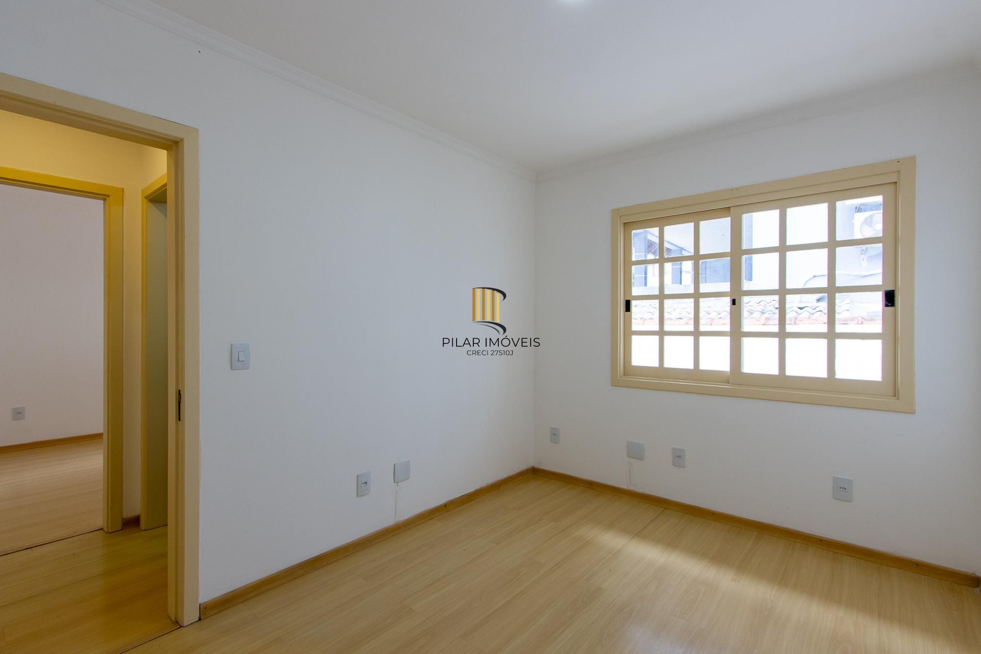 Casa em condomínio, 3 dormitórios (1 suite) 2 vagas - Jardim Isabel