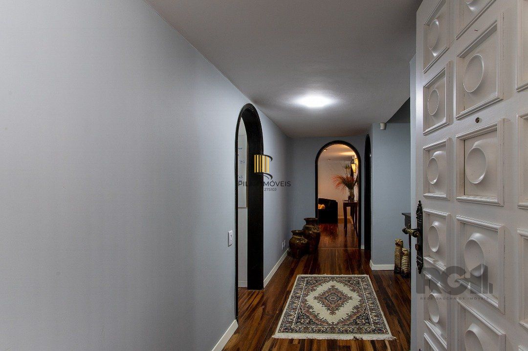 Casa 4 dormitórios no bairro Jardim Isabel