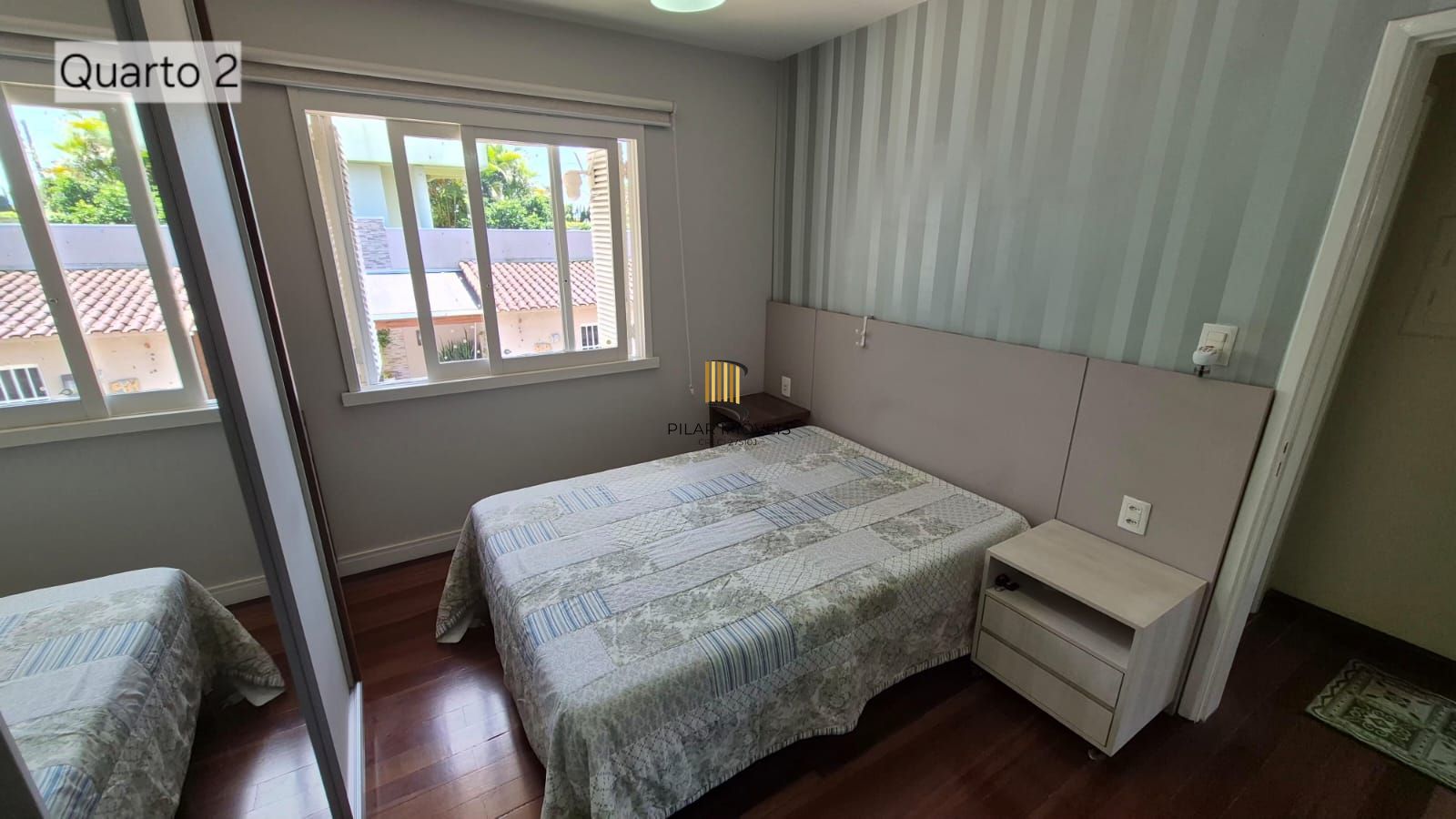 Excelente casa de 4 dormitórios, 1 suíte e 2 vagas em Novo Hamburgo.