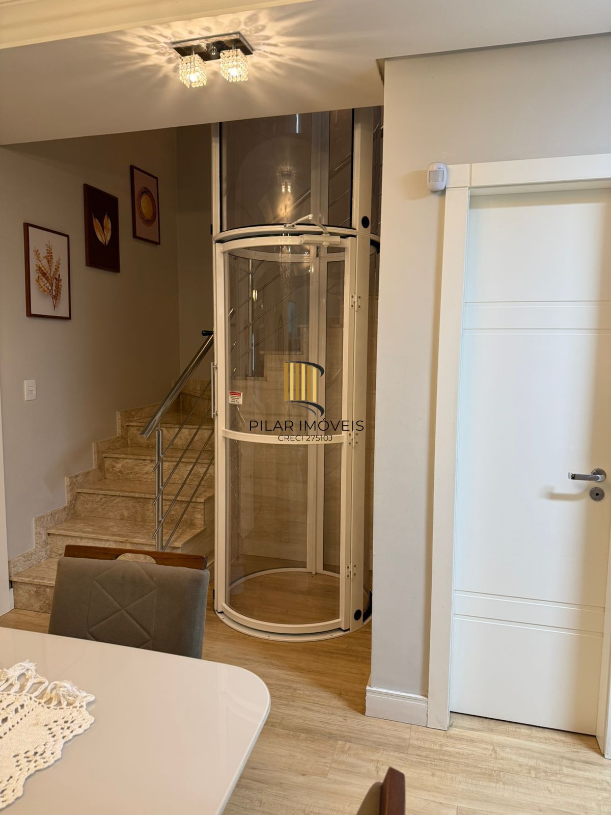 Casa no Lagos de Nova Ipanema com Elevador