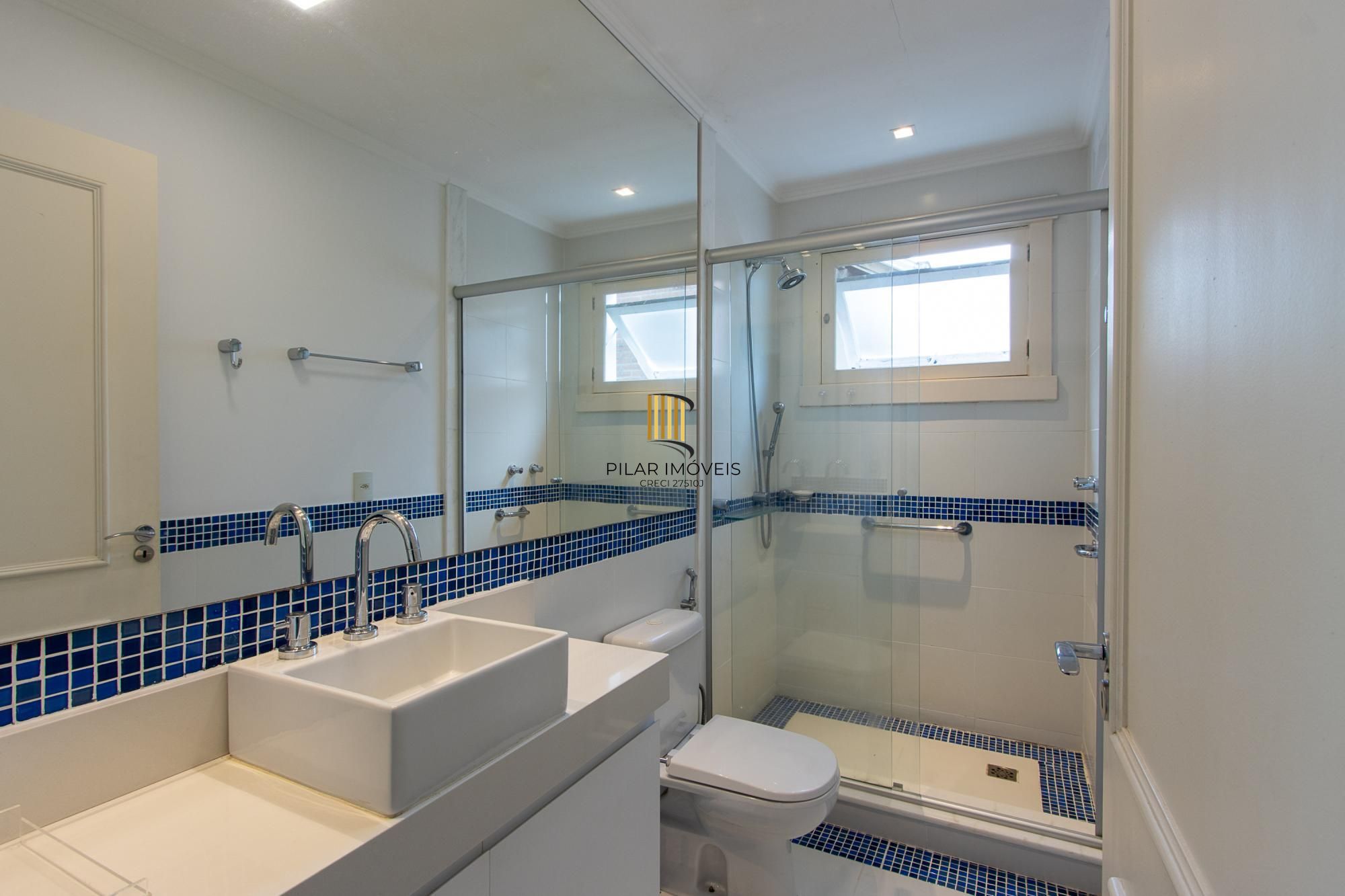 Casa no Condominio Terra Ville, com 3 quartos, piscina aquecida, espera elevador