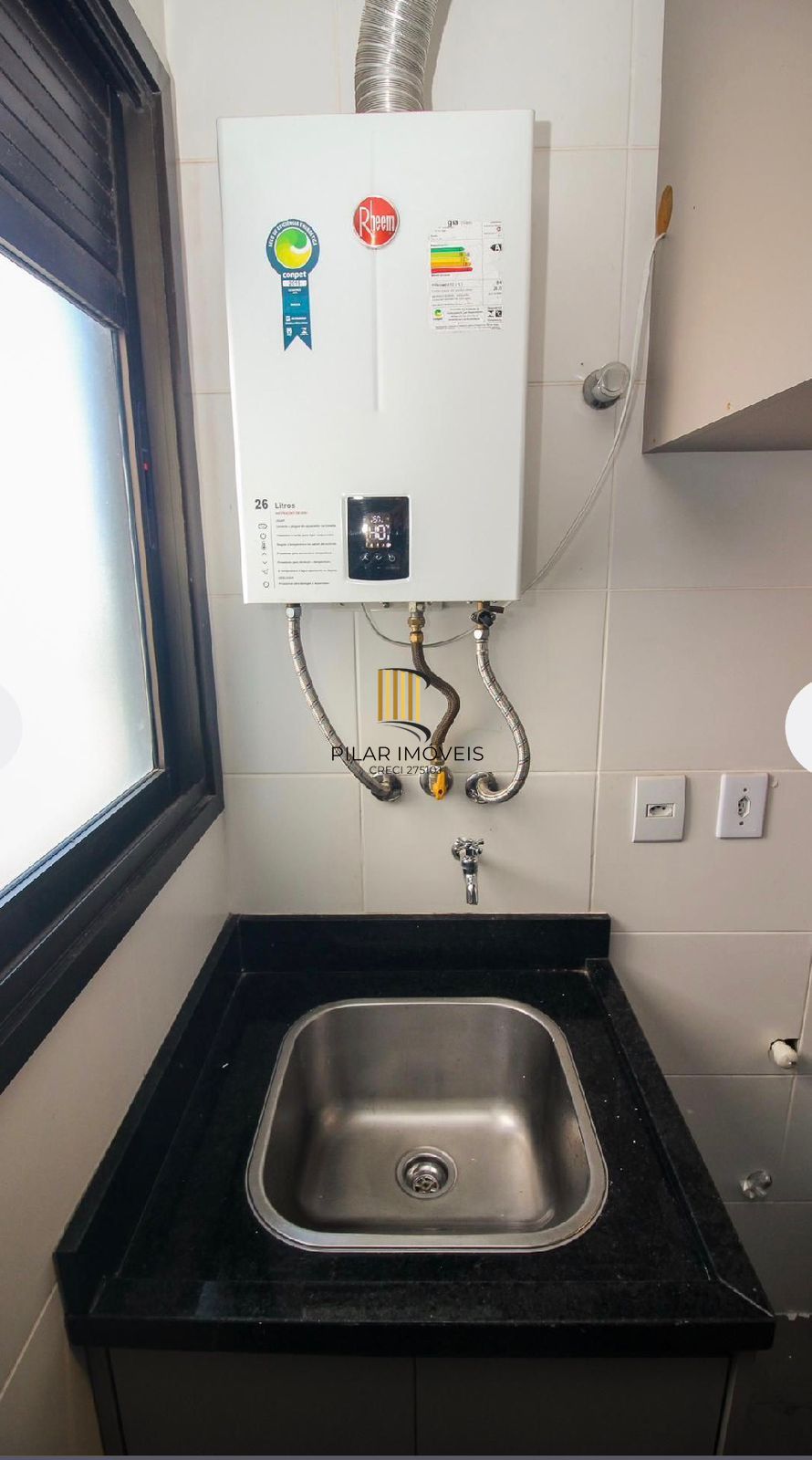 Apartamento 3 dormitórios no bairro Camaquã