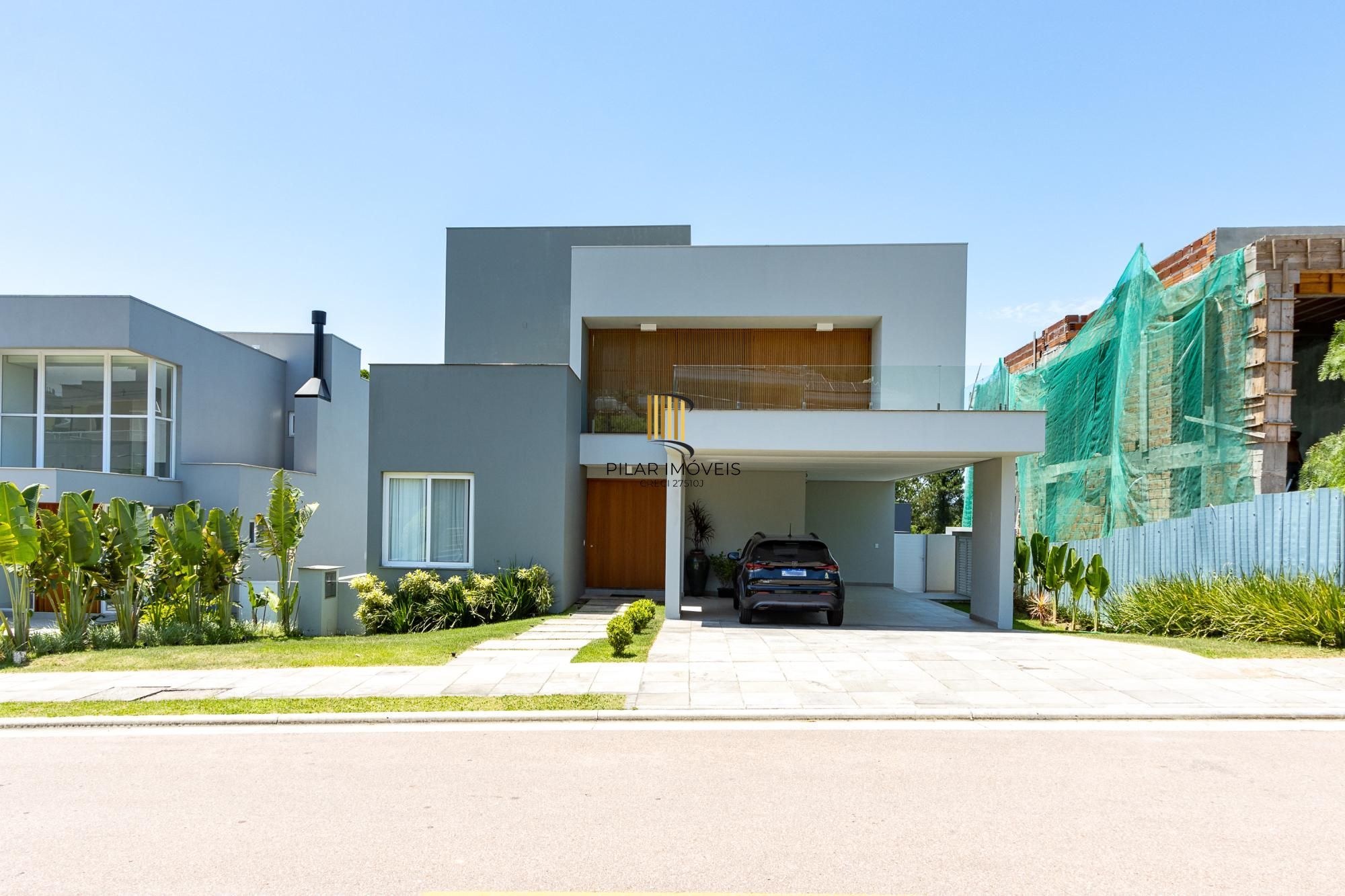 Casa de Condomínio 4 dormitórios no bairro Vila Nova