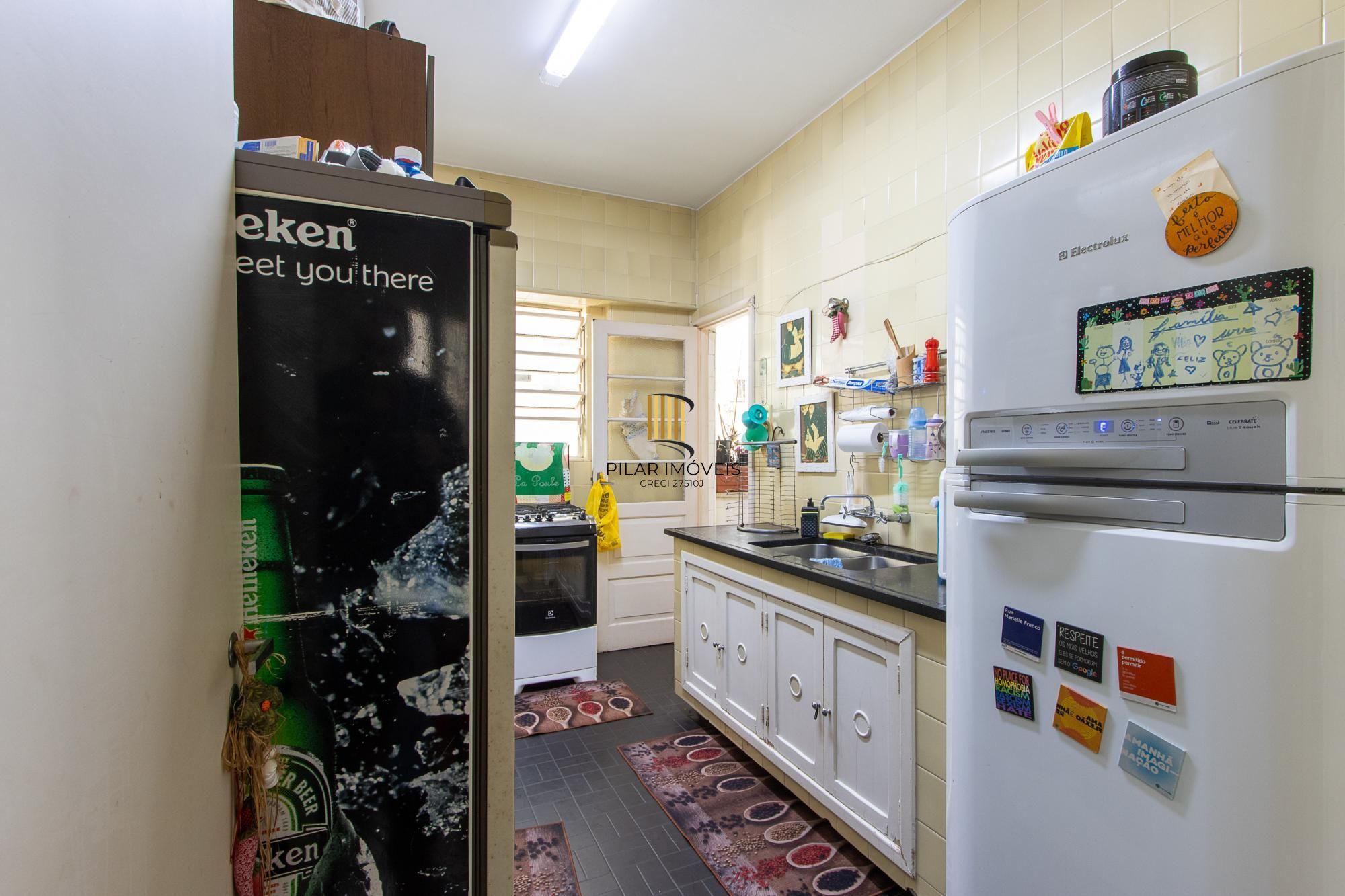 Apartamento 3 Dormitórios Ensolarado no Centro de Porto Alegre