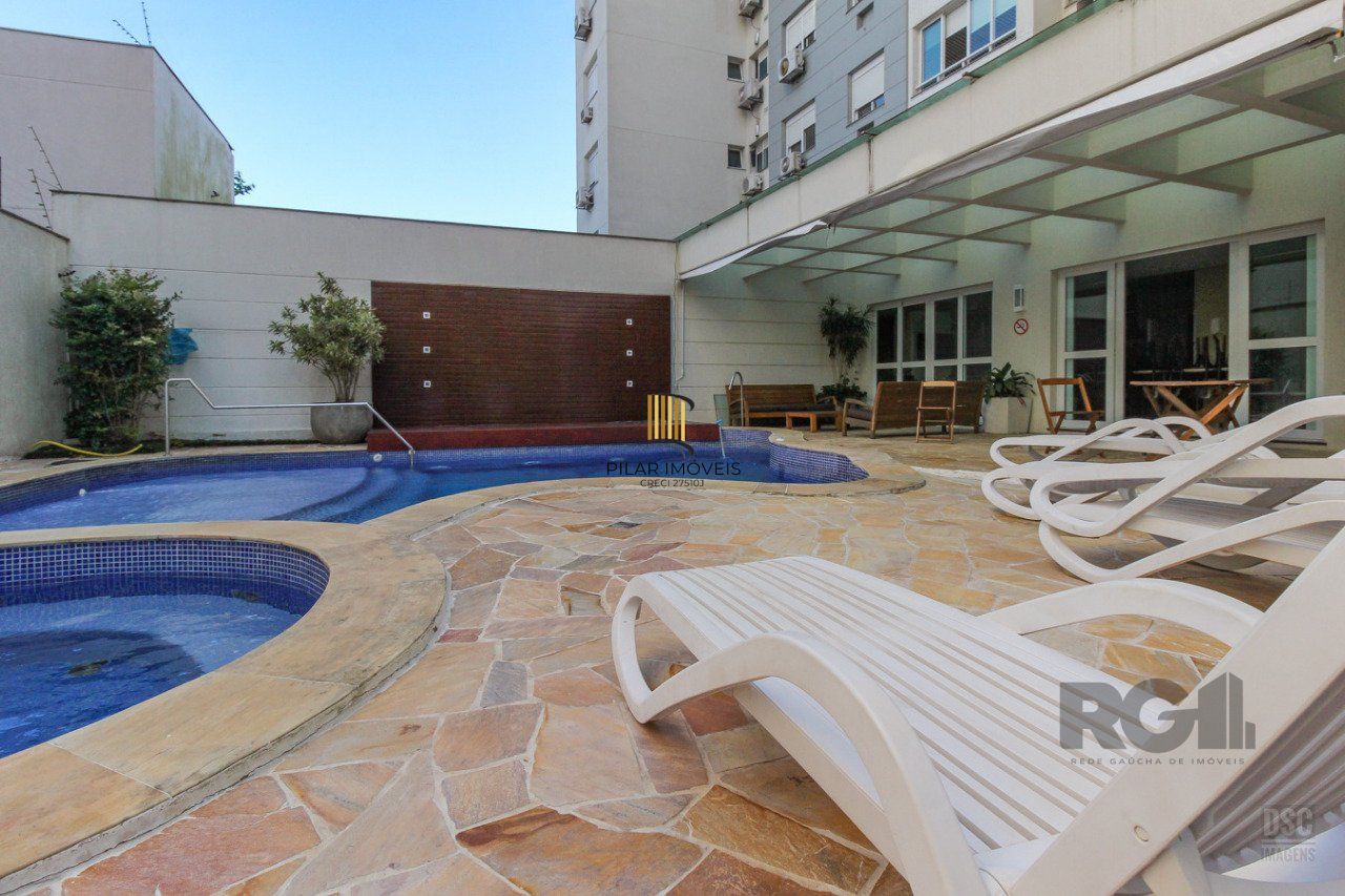 Apartamento de 3 dormitórios, 1 suíte e 2 vagas escrituradas no bairro Tristeza.