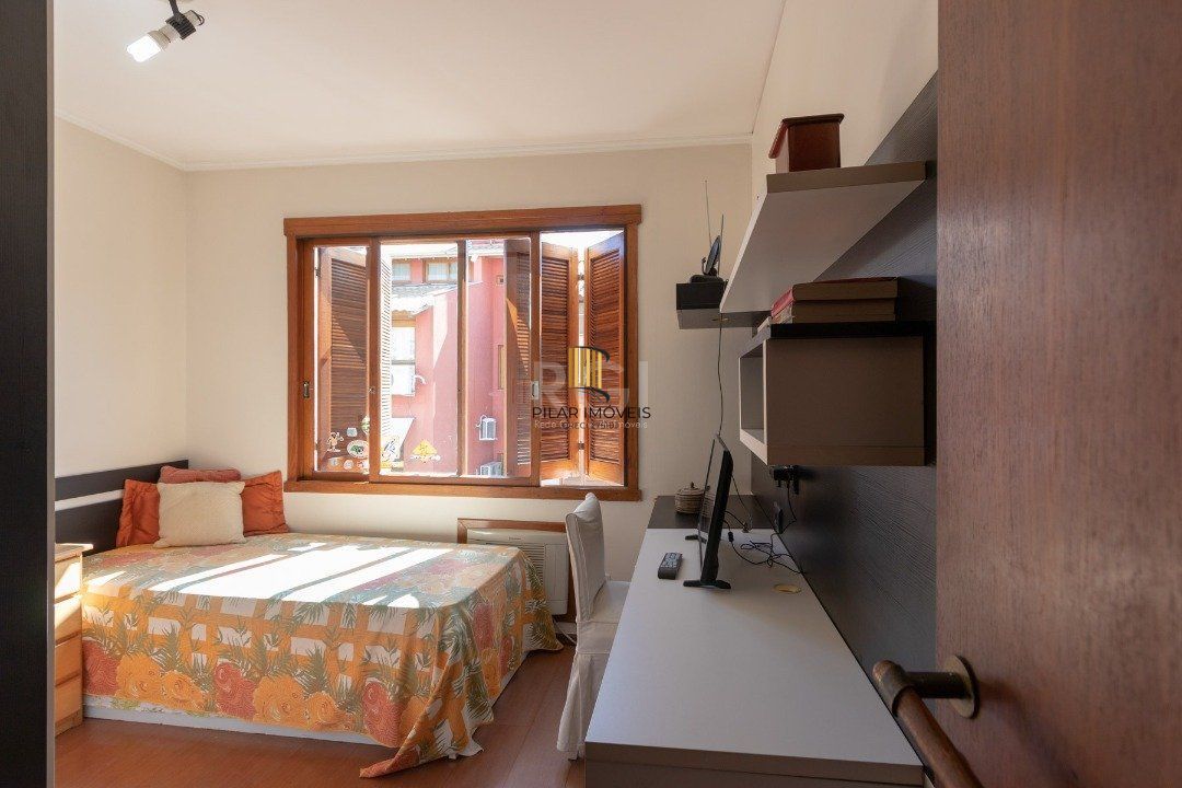 Apartamento para Venda - 139.1m², 3 dormitórios, sendo 1 suites, 2 vagas - Tristeza