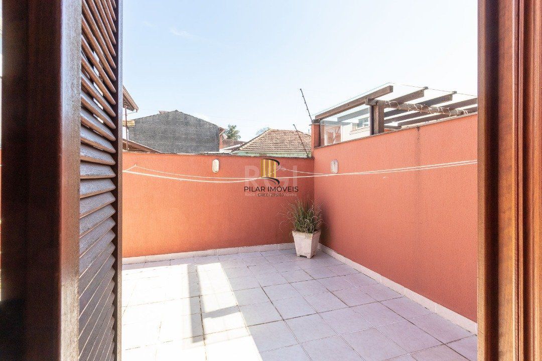 Casa Condominio para Venda - 286.89m², 4 dormitórios, sendo 2 suites, 2 vagas - Cristal