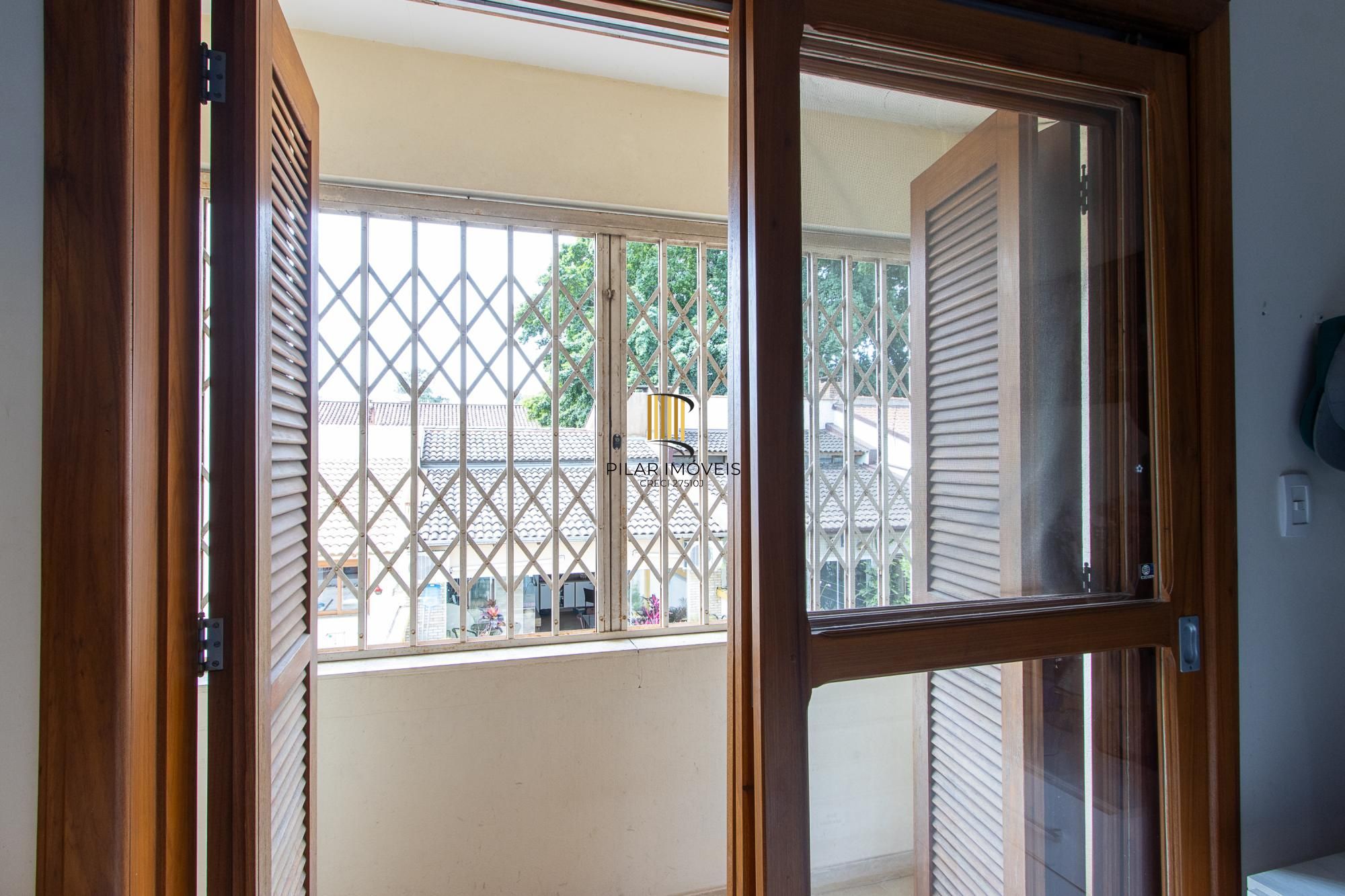 Casa de Condomínio 3 dormitórios no bairro Tristeza