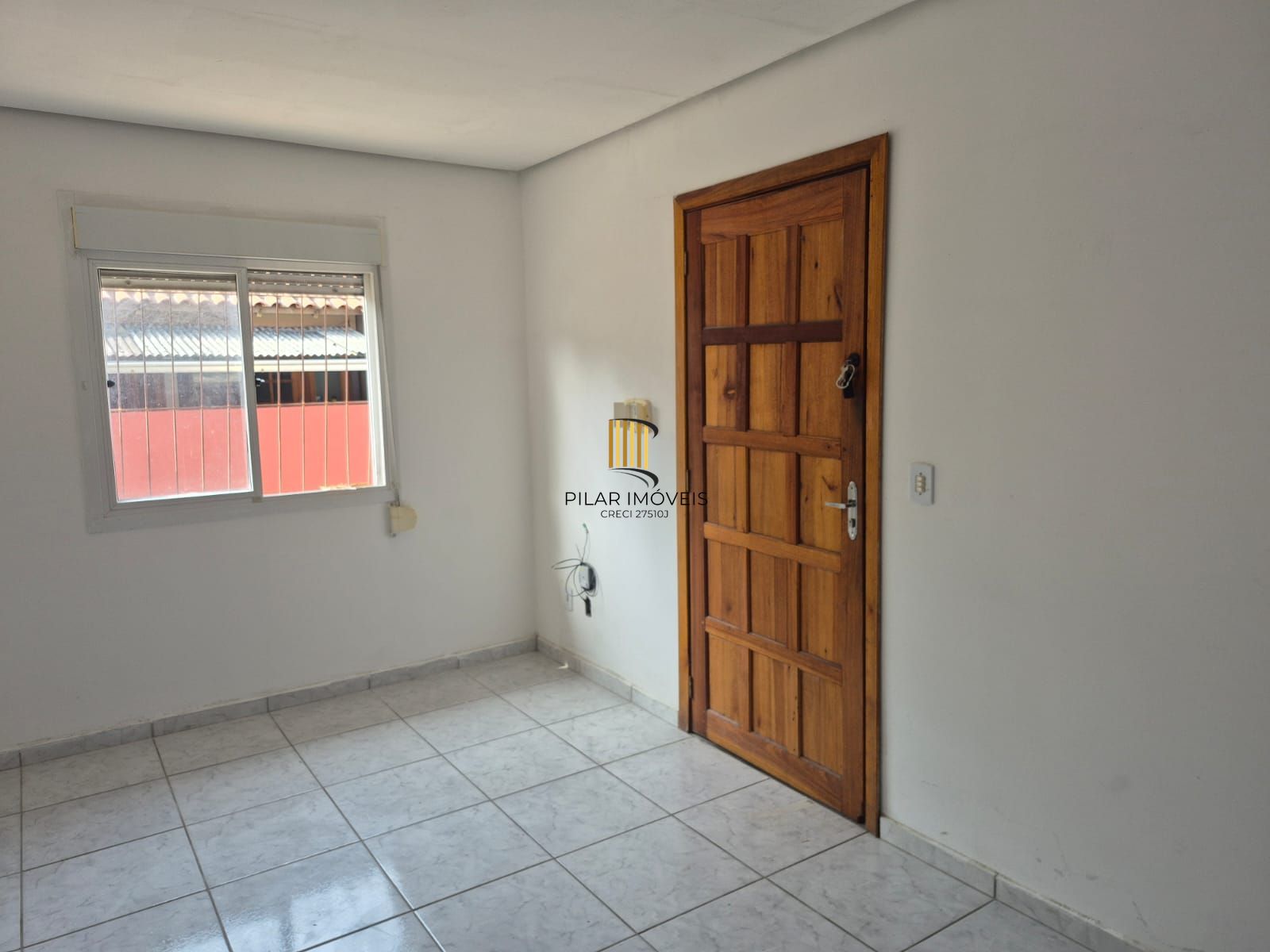 Casa de condomínio, 2 dormitórios, 1 banheiro e 1 vaga de garagem. - Pilar Imóveis